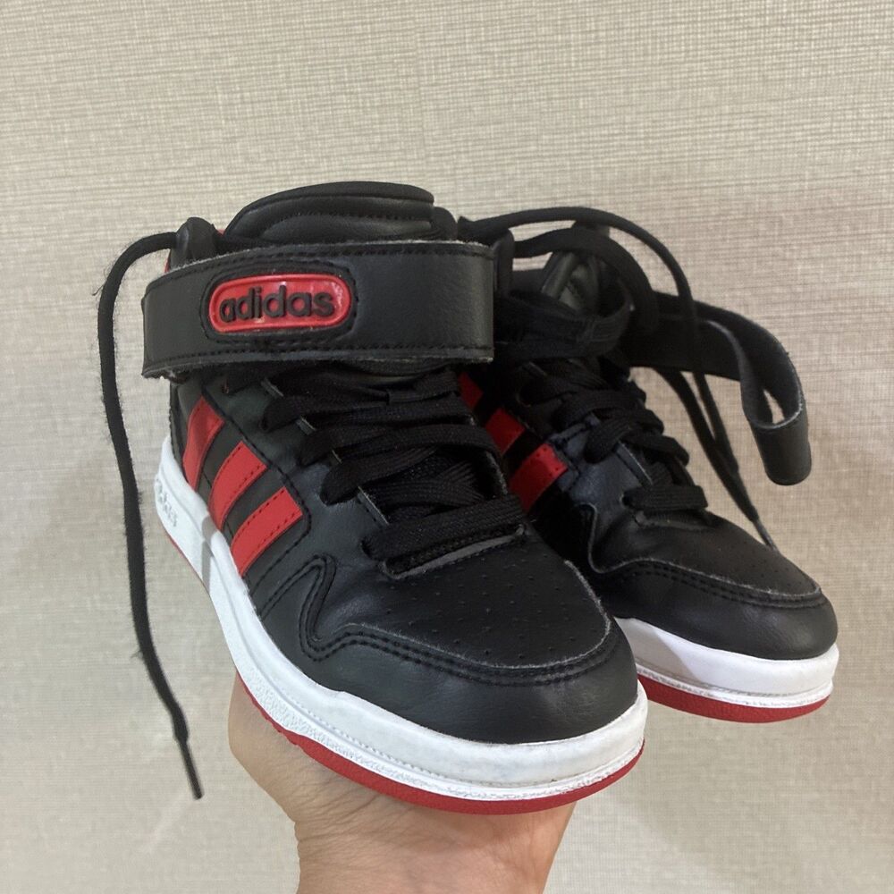 Adidas boy sneakers size 11 1/2 K Black And Red Nwob Boots - Picture 1 of 9